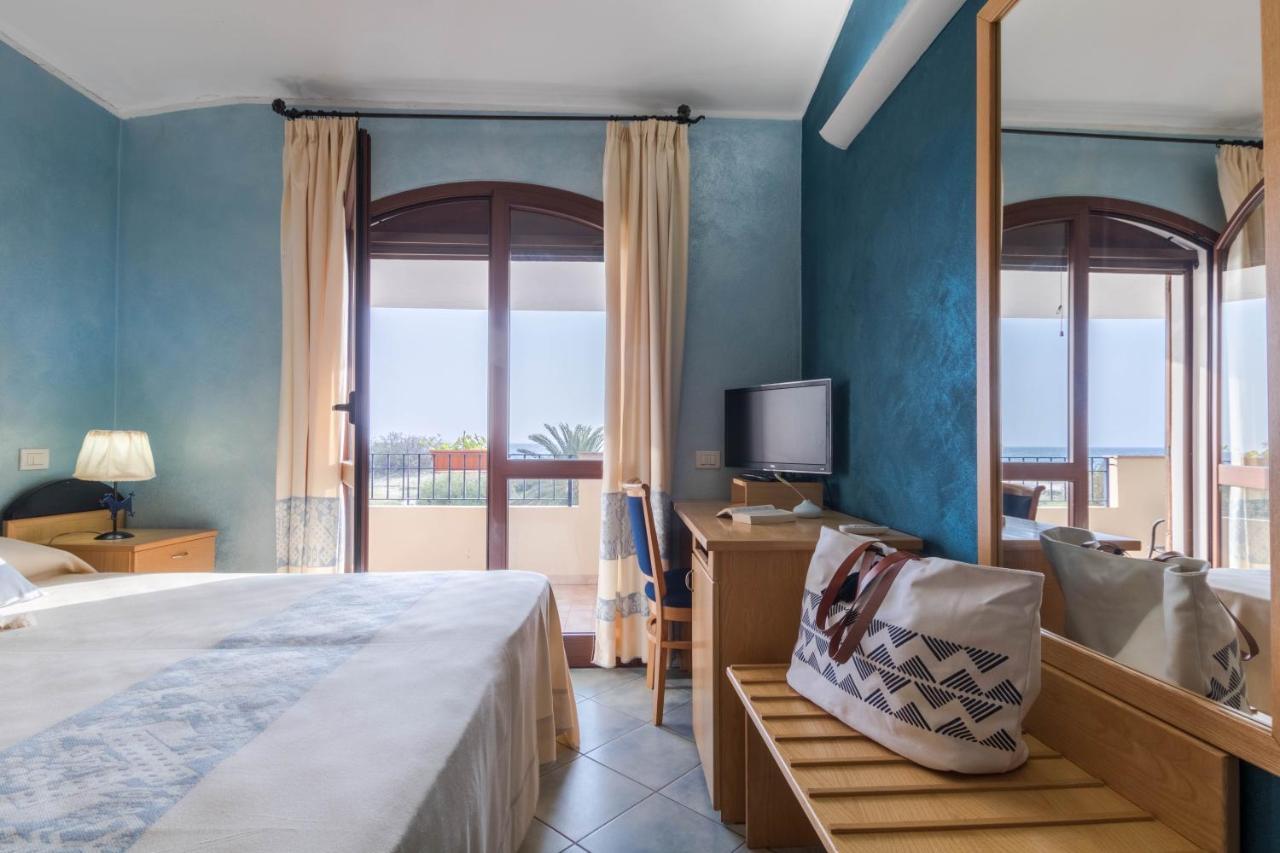 Hotel Villa Del Mare Solanas Solanas  Exterior foto