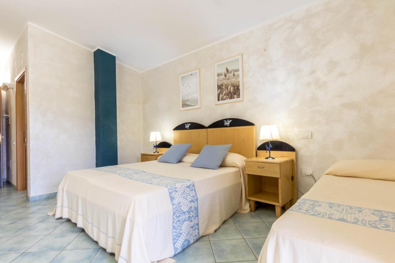 Hotel Villa Del Mare Solanas Solanas  Exterior foto