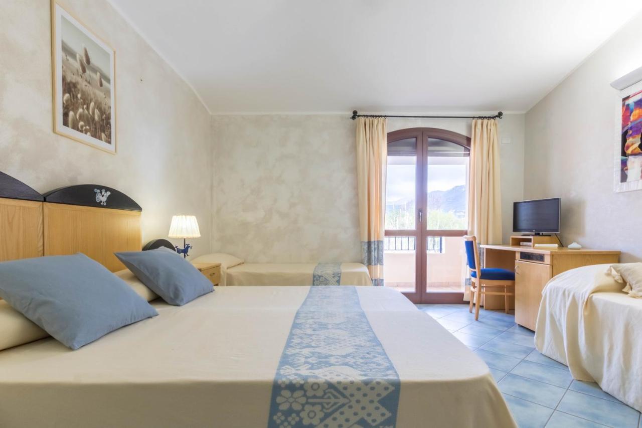 Hotel Villa Del Mare Solanas Solanas  Exterior foto